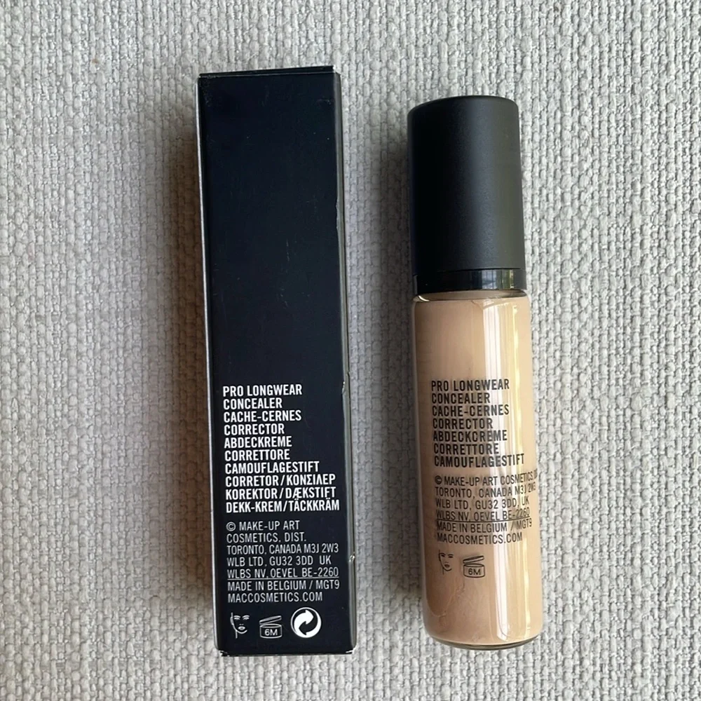 MAC cosmetics pro longwear Concealer NC15